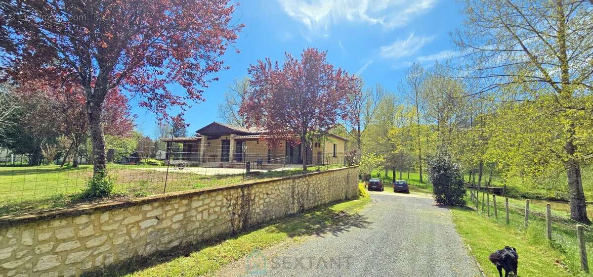 Maison à SAINT-CIRQ-MADELON