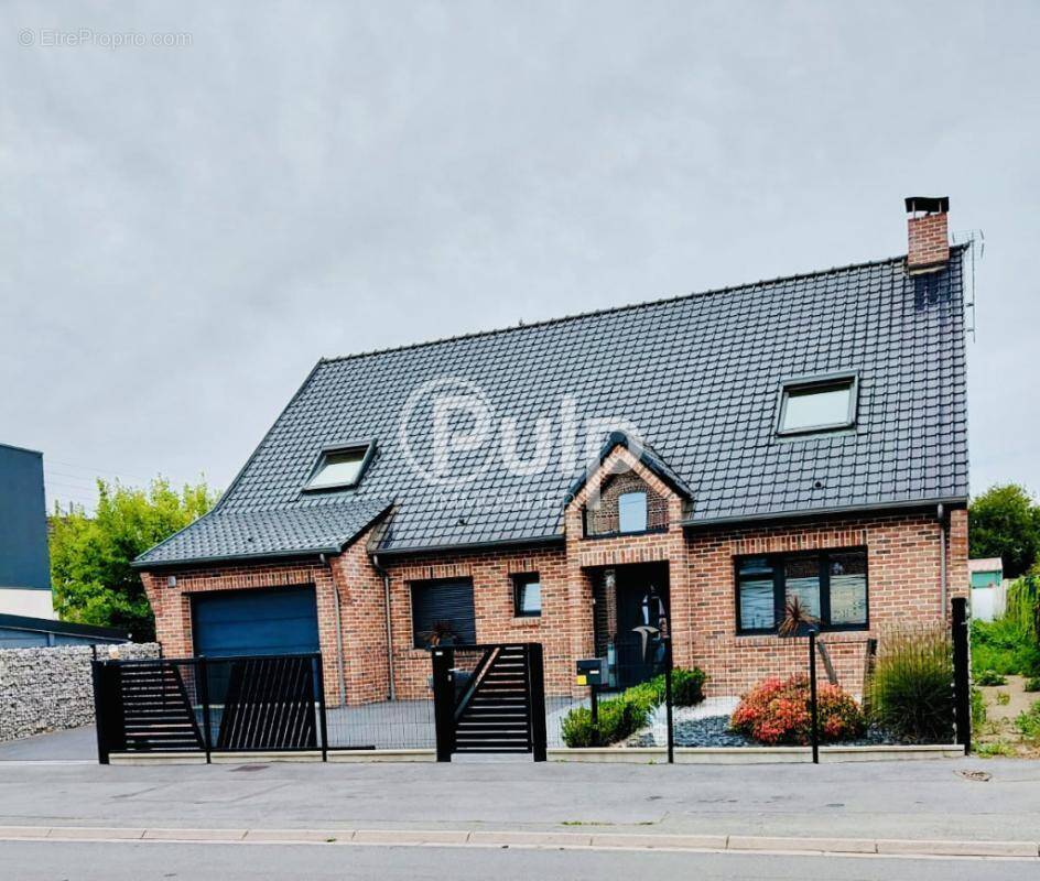 Maison à ROOST-WARENDIN