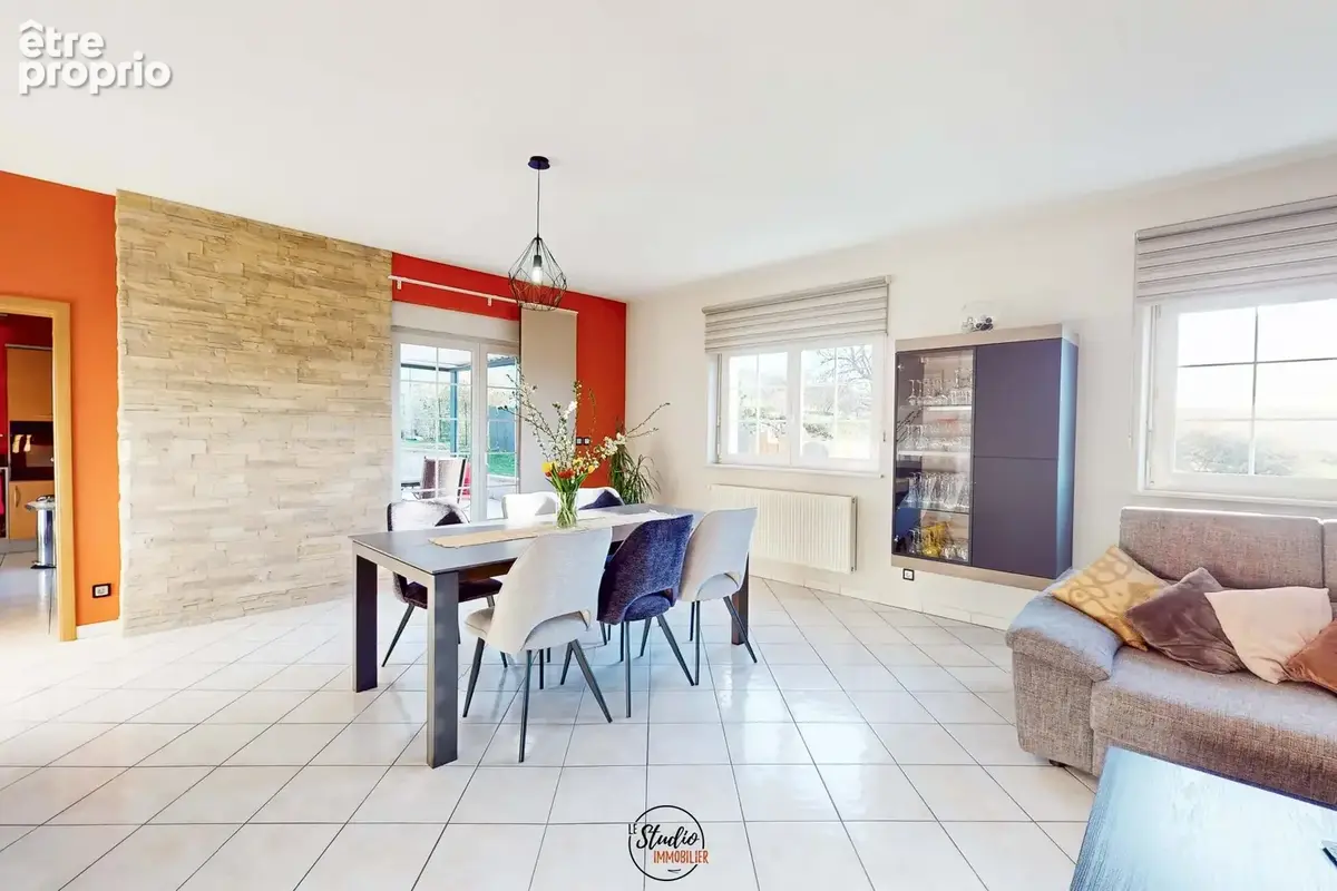 Maison 9 pièces 241 m² à vendre à Dangolsheim (67310) - photo 2