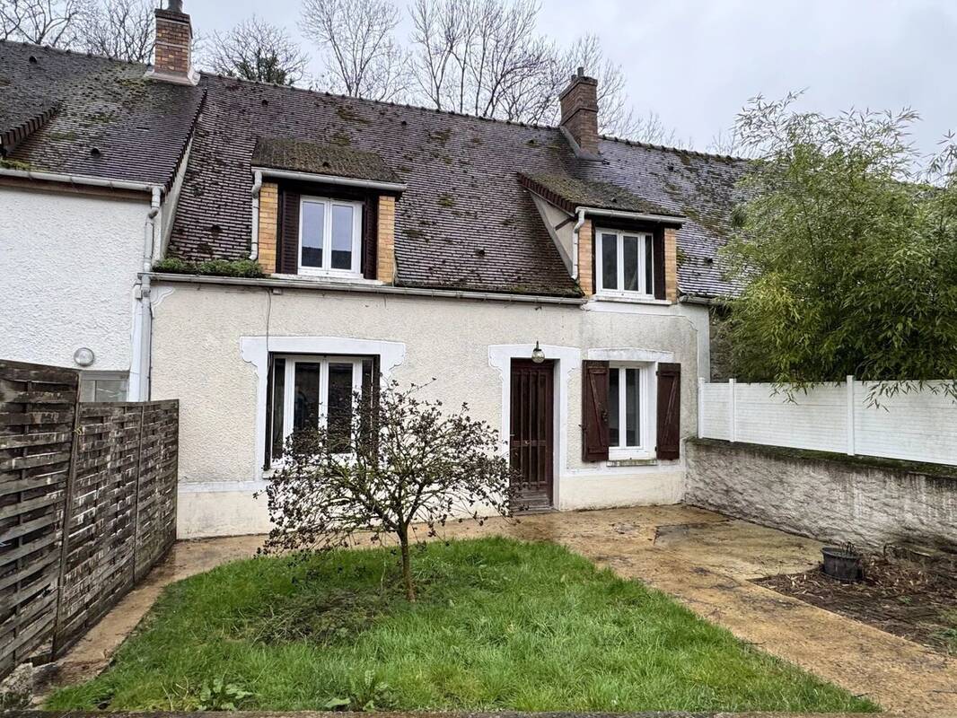 Maison à ANGERVILLIERS