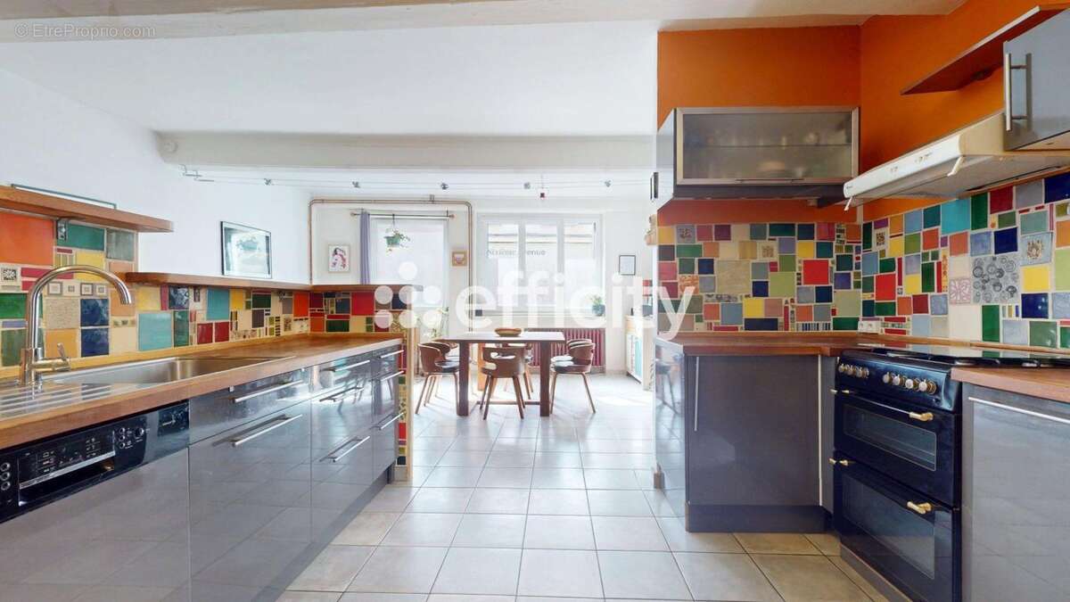 Appartement à MIRIBEL