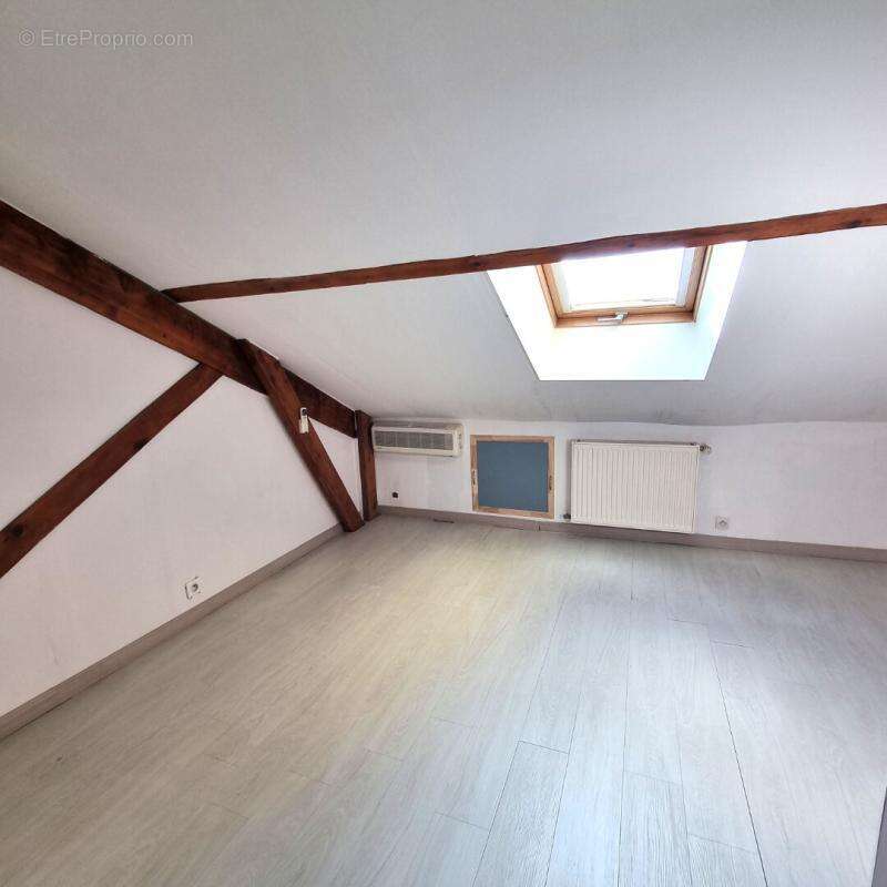 Appartement à LYON-8E