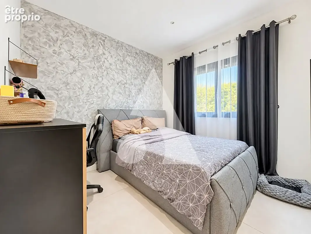 Gap Chauvet : plain-pied récent de 110 m² sur 879 m² - photo 13