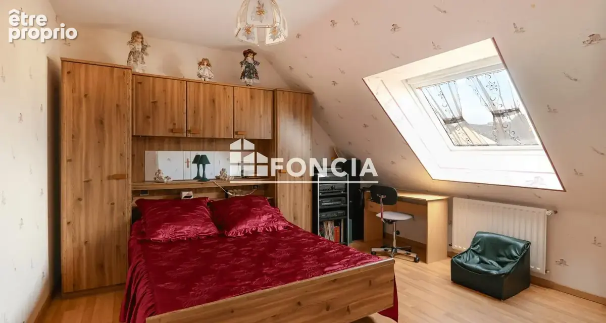 Maison de bonne construction au calme - 4 chambres - sous/sol complet - photo 8