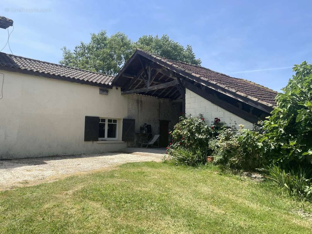 Maison à MONFLANQUIN