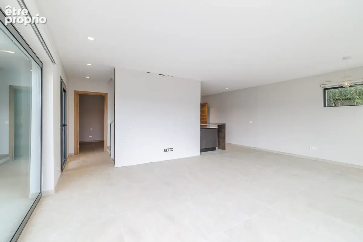 Nice    Gairaut  Maison contemporaine 173 m2  Terrain 720 m2  Domaine sécurisé - photo 7