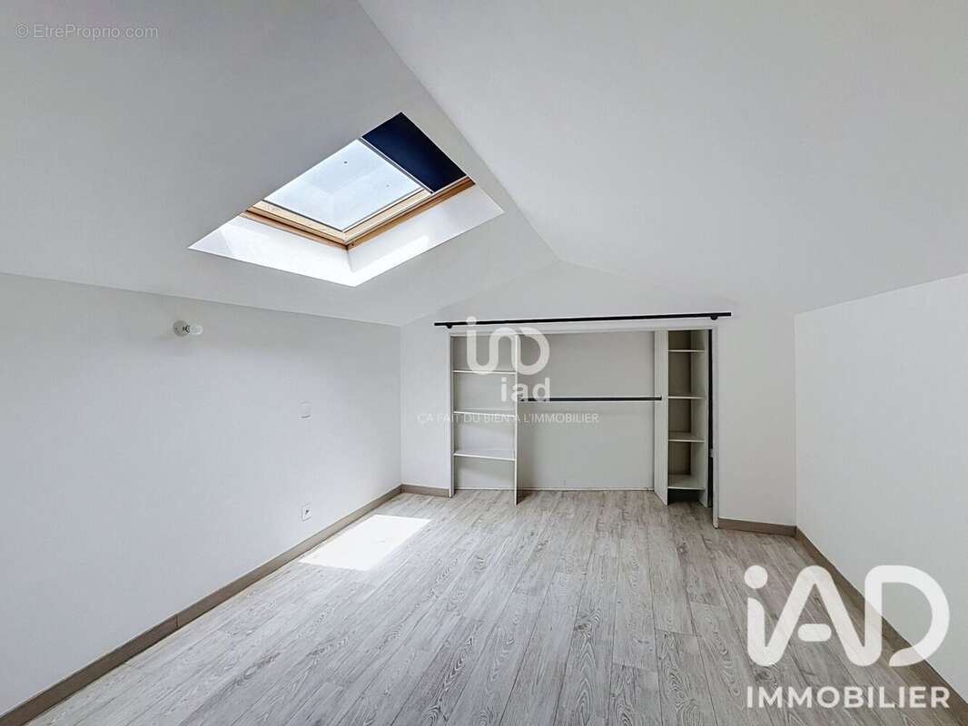 Appartement 68 m² à Istres  - photo 5
