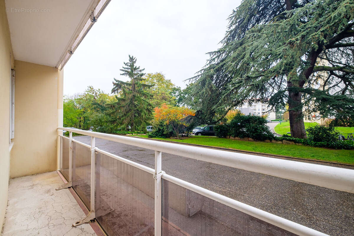 Appartement à CALUIRE-ET-CUIRE