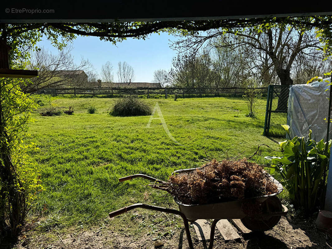 Maison à LE GUE-DE-VELLUIRE