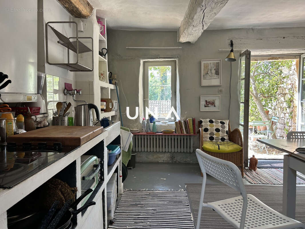 Maison de charme en pierre avec bassin - photo 10
