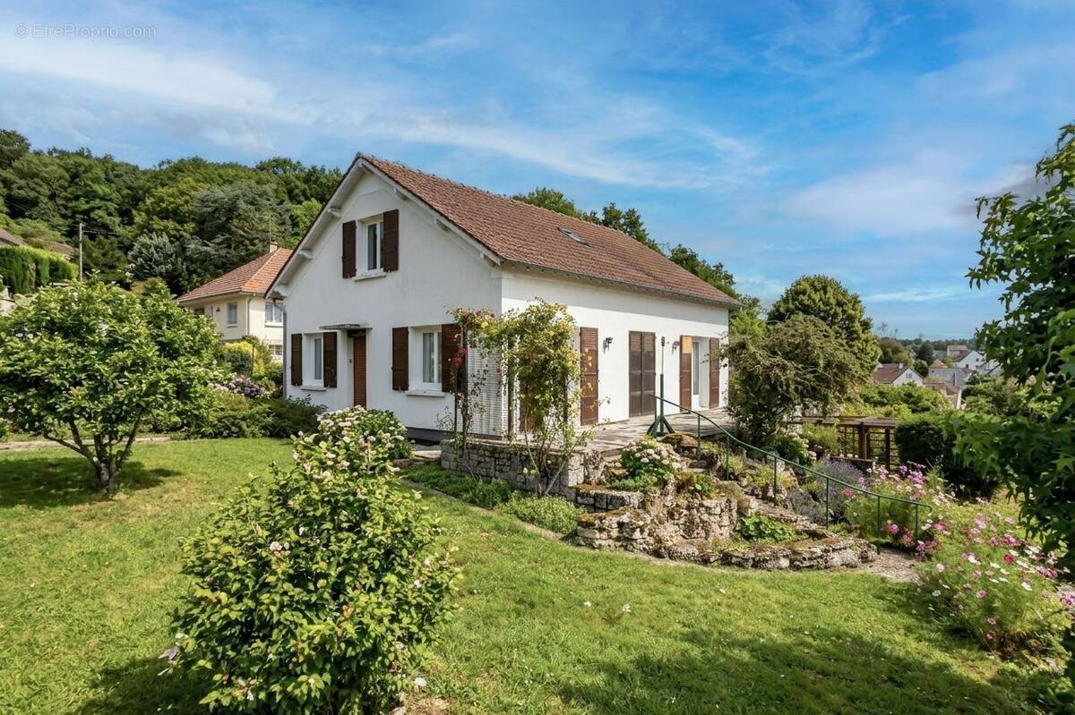 Maison à MEREVILLE