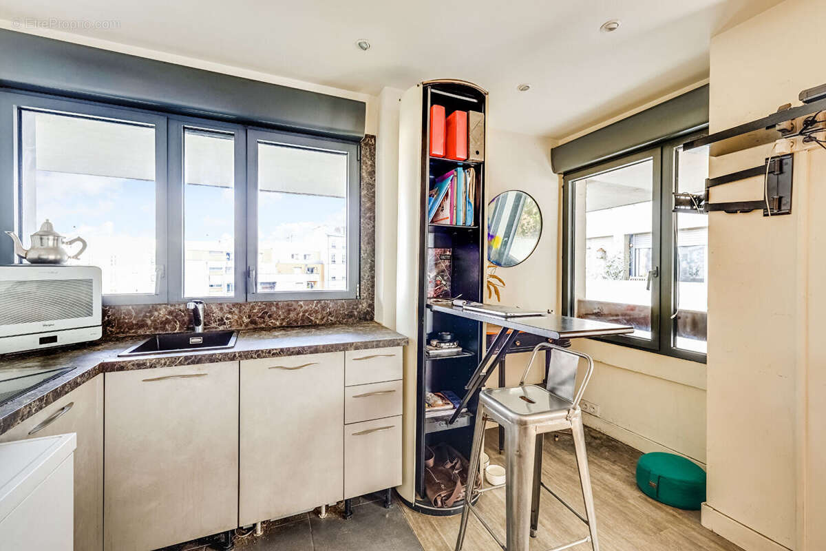 Appartement à PARIS-12E