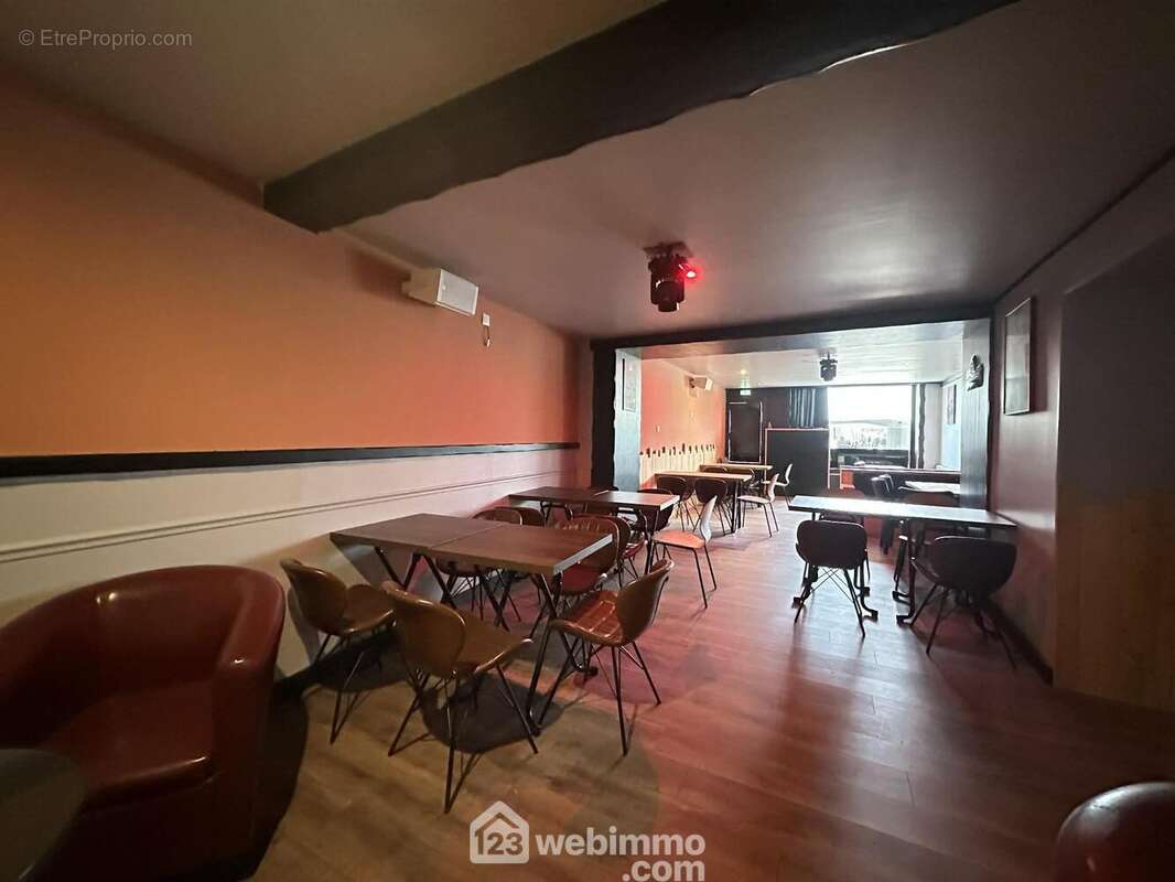 Un fond de commerce loué 1500 ¤ - Appartement à LAON