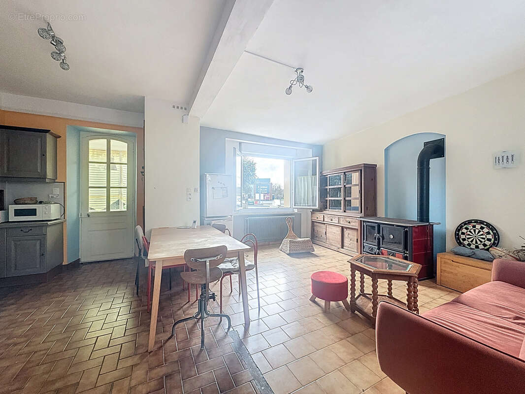 Maison à LA MEAUFFE