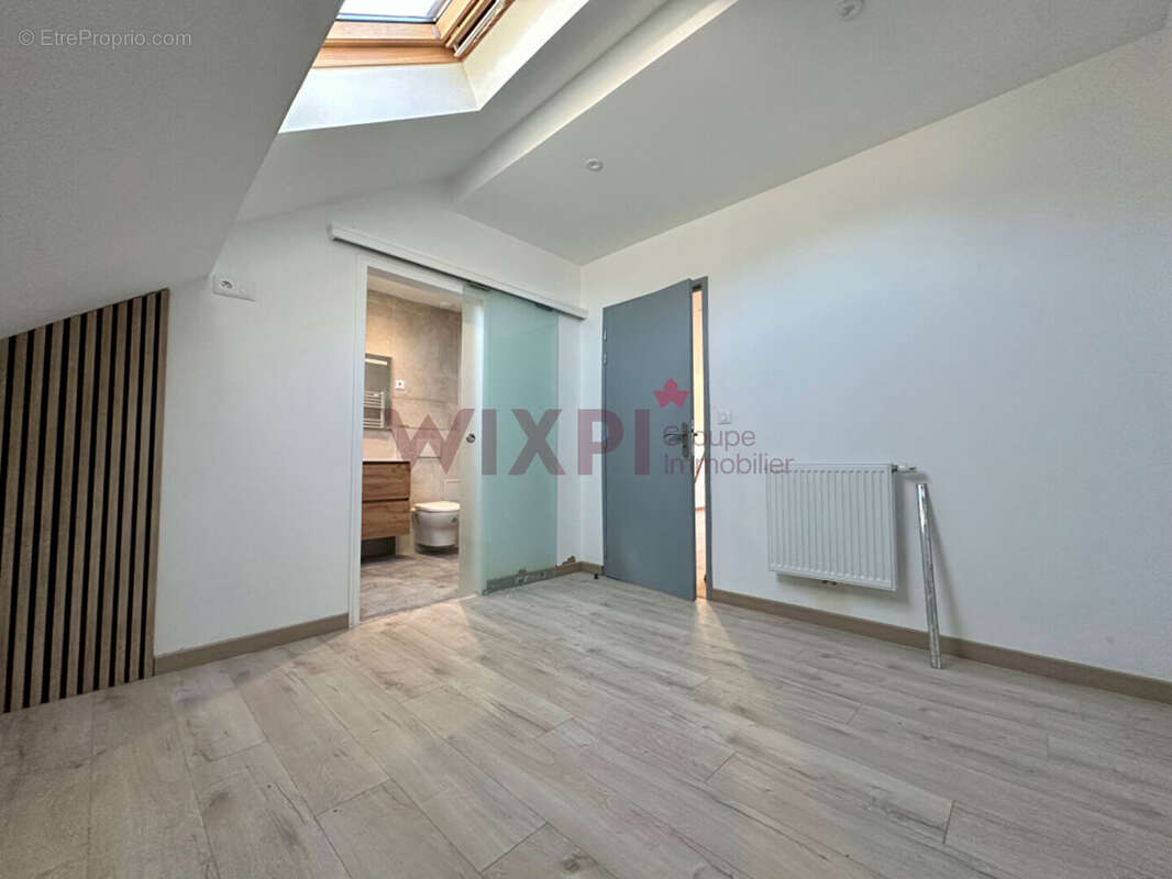 Appartement à SALINS-LES-THERMES