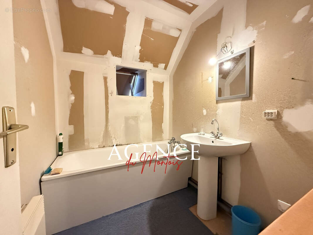 Maison à DONNEMARIE-DONTILLY