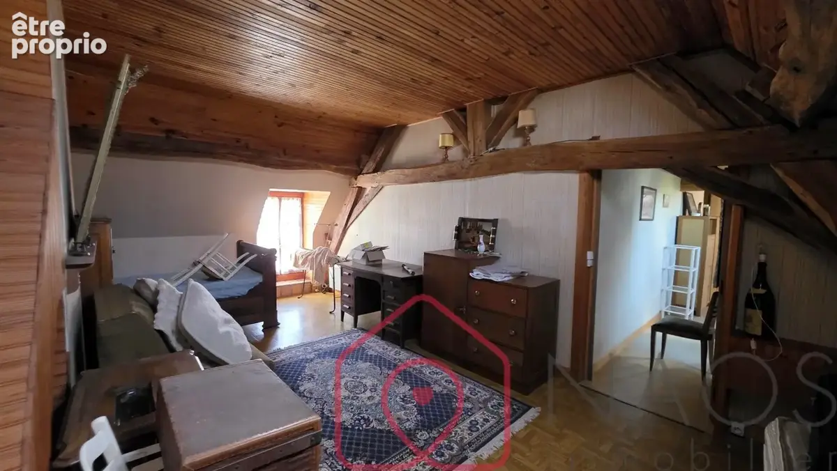Chaingy - Centre-bourg -  Longère atypique de 196m2 habitables - photo 13