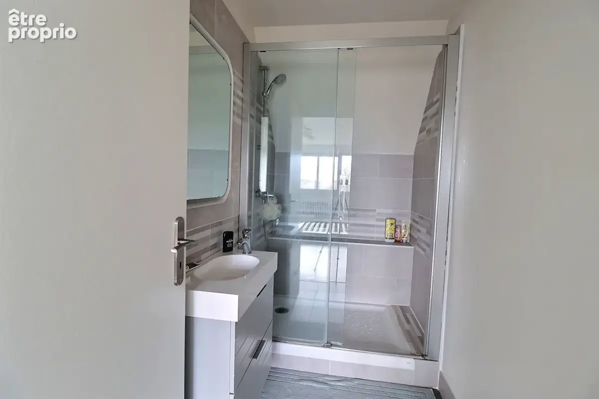 MAREIL MARLY - MAISON 352m² - vendue occupée avec bail en cours. - photo 8