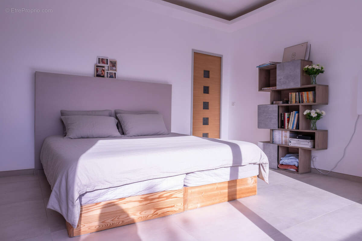 Maison à SAINTE-ANASTASIE-SUR-ISSOLE