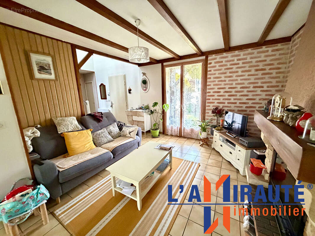 Maison à SARTROUVILLE