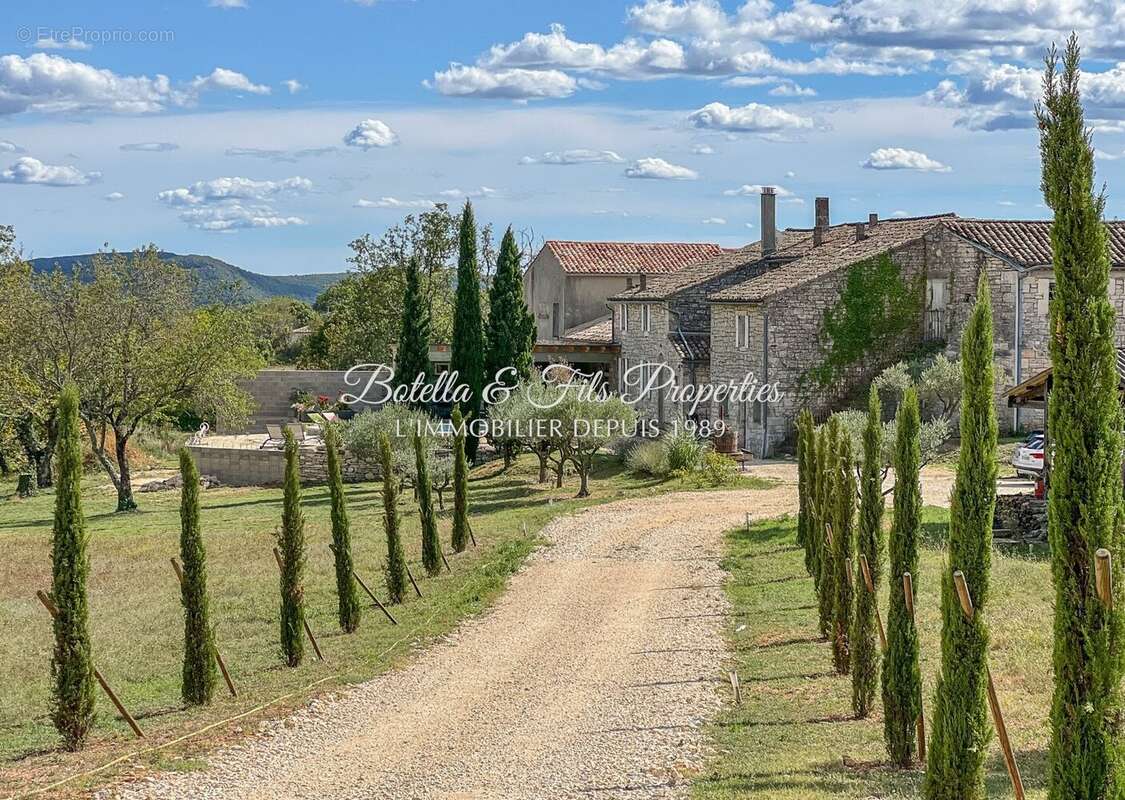 Pays de l'Uzège, entre Vallée de la Cèze et Cité Renaissance Barjac. - photo 4