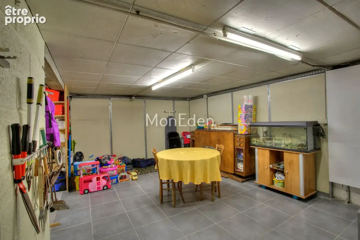 Maison familiale 4 chambres - Jardin 300 m² - Sous-sol total avec garage double -Proche gare - photo 17
