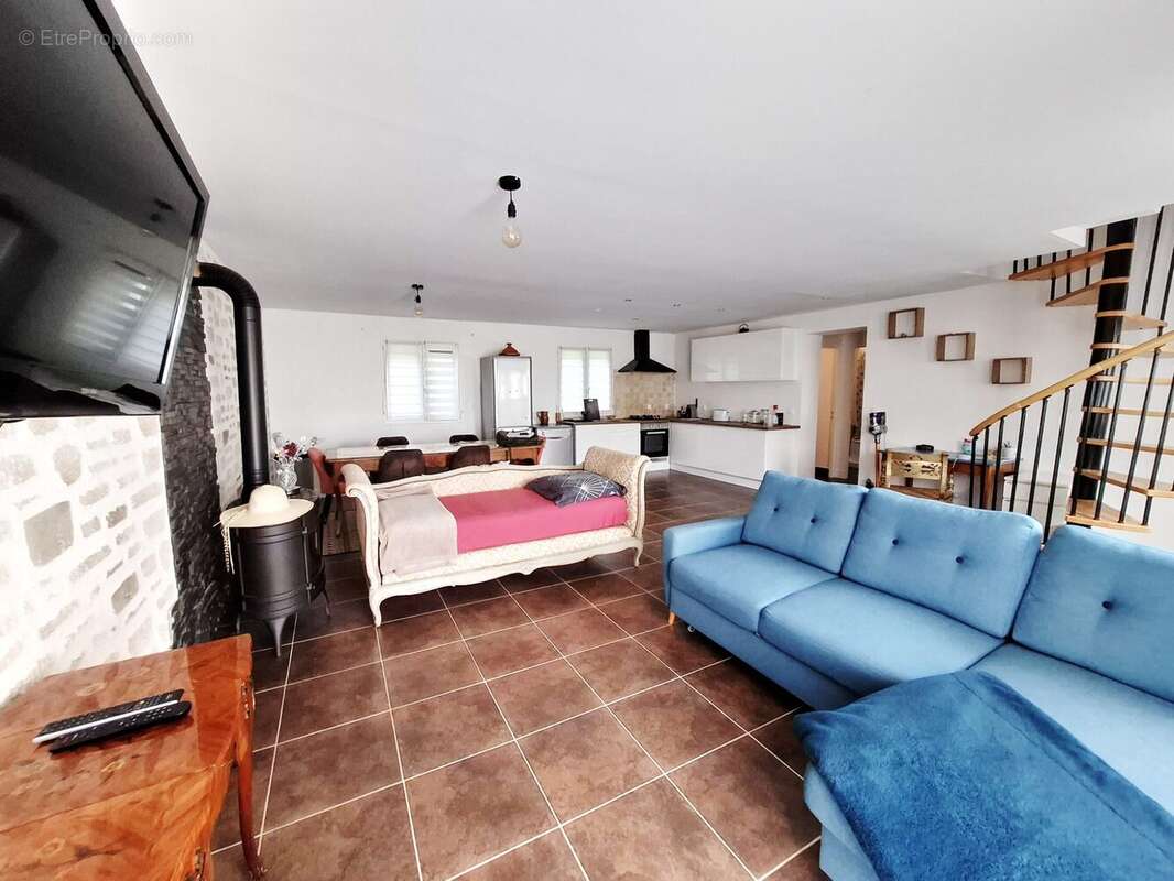 Maison 85 m² à Gievres  - photo 7