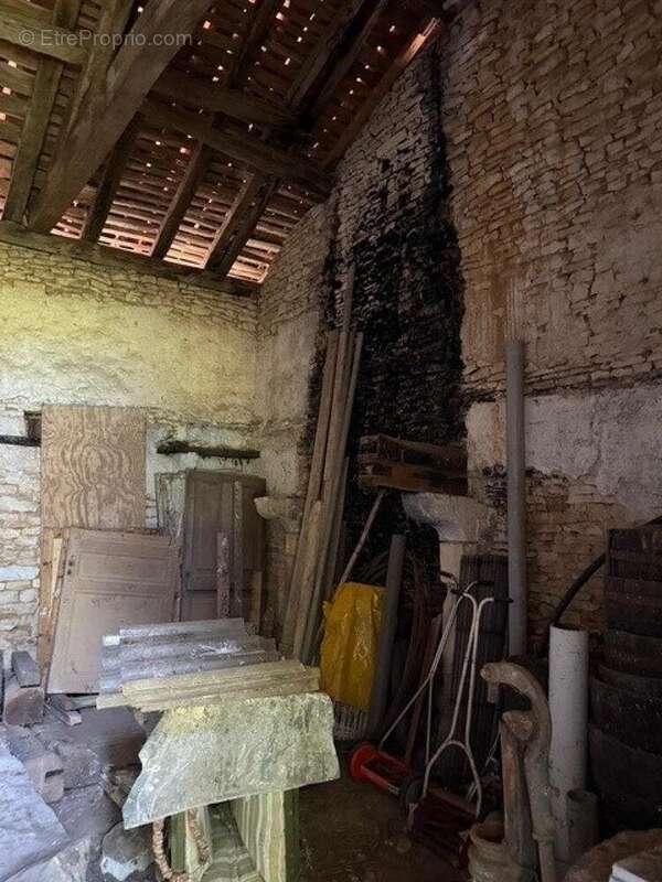 Maison 127 m² à Agris  - photo 4