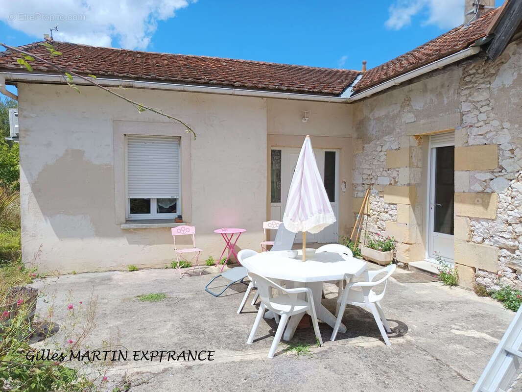 Maison 185 m² à Port-Sainte-Foy-Et-Ponchapt  - photo 2