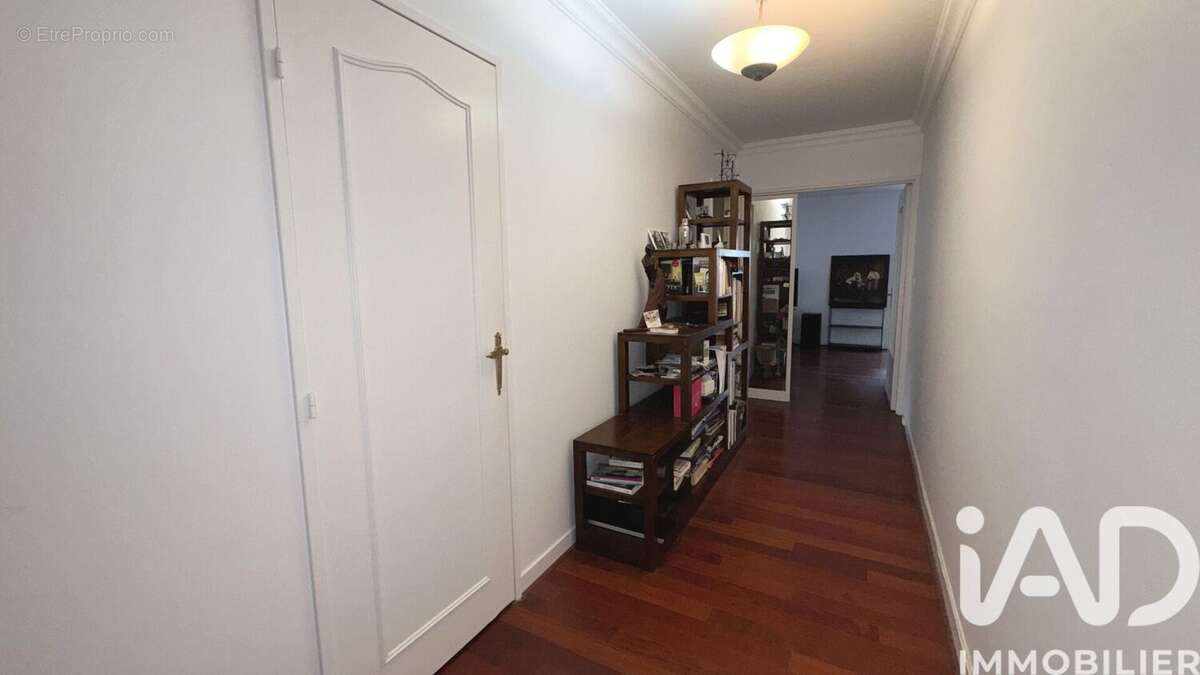 Photo 5 - Appartement à SAINT-CYR-L'ECOLE