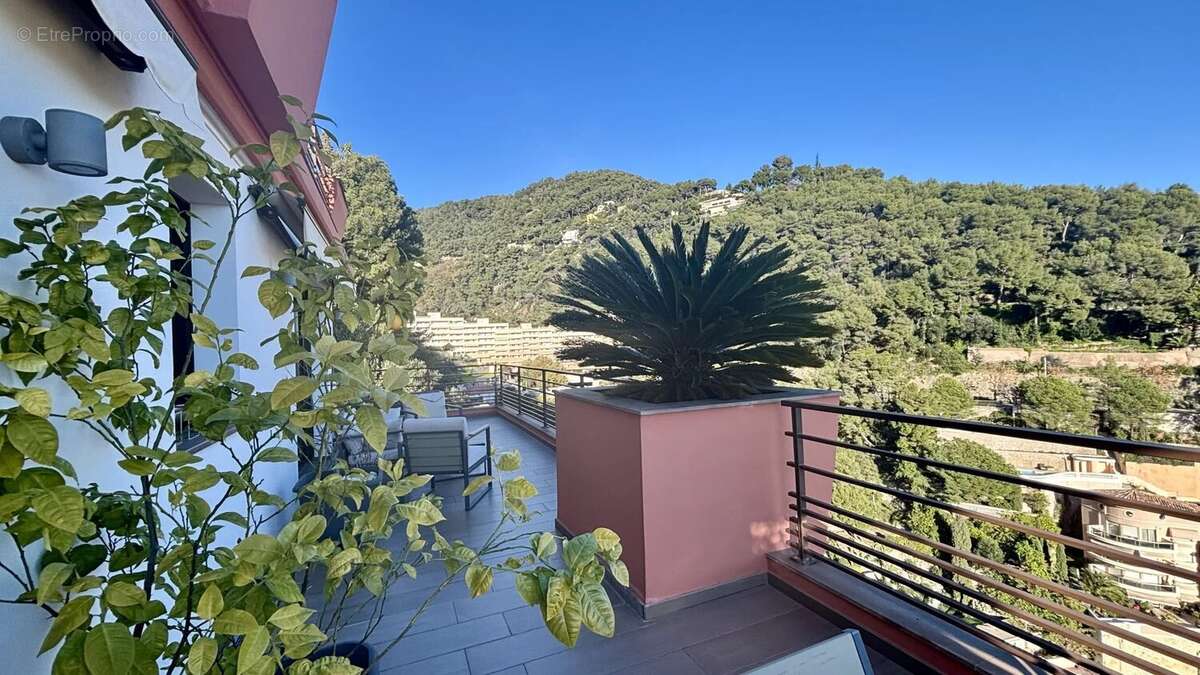 Appartement à ROQUEBRUNE-CAP-MARTIN