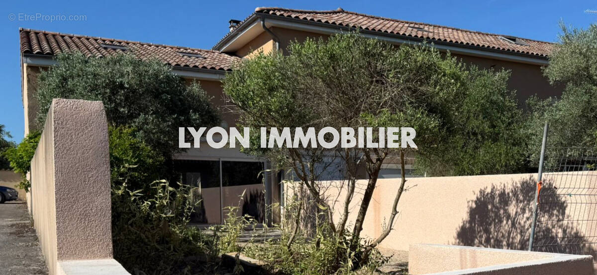 Maison à ROUSSILLON