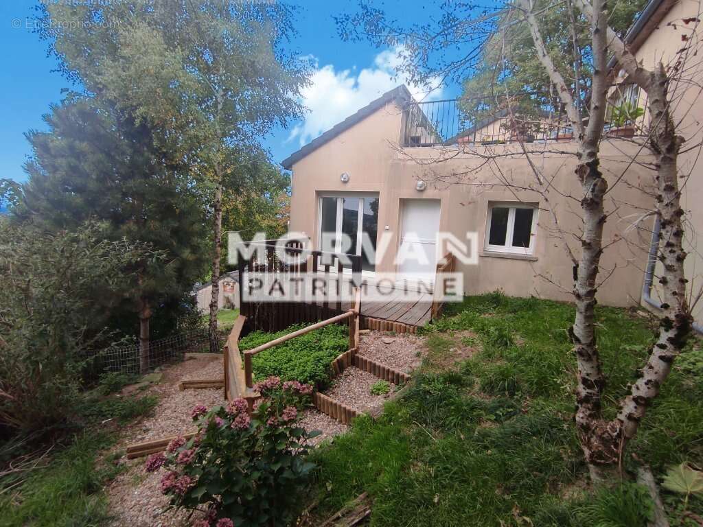 Maison à CHATEAU-CHINON(VILLE)