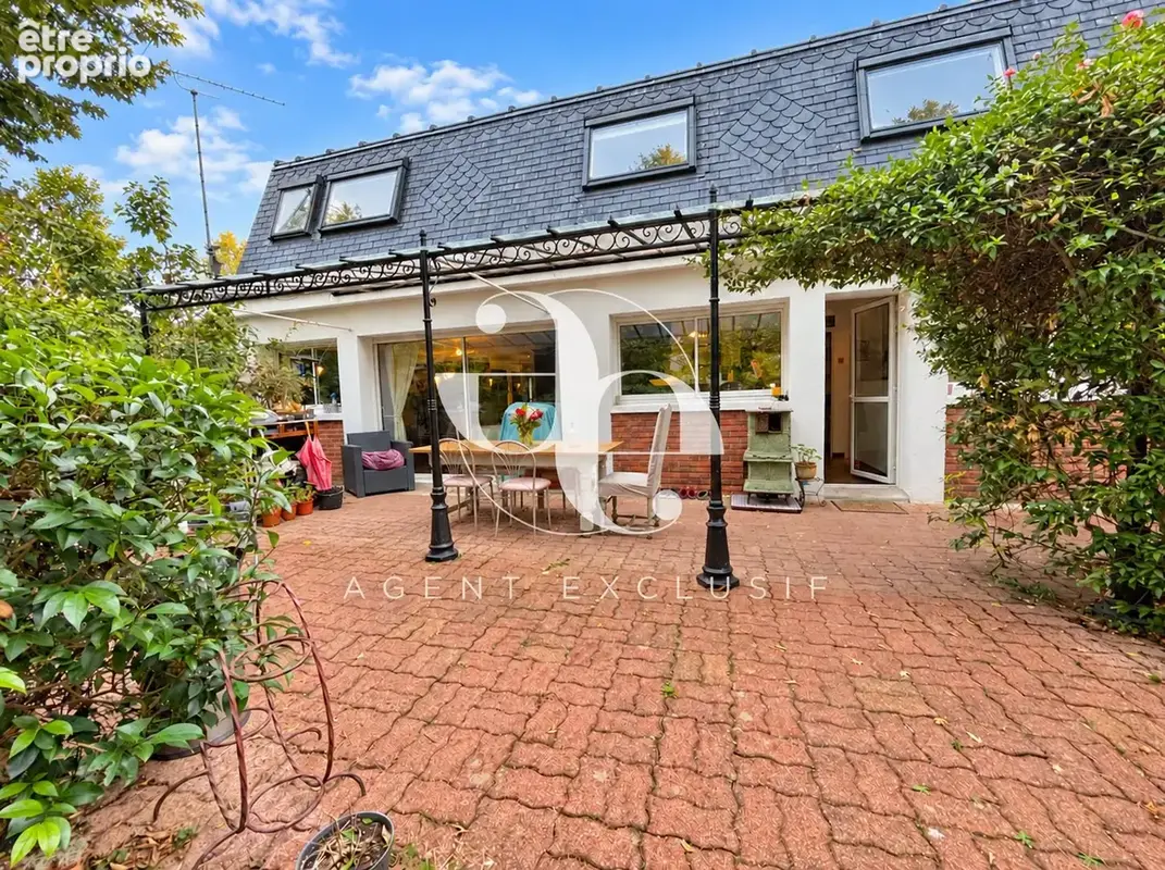 Maison 5 pièces 114 m² à vendre à Villemomble (93250) - photo 2