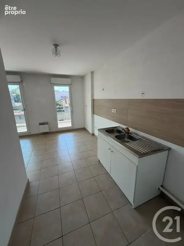 Appartement 3 pièces 65 m² à vendre à Marseille-4e (13004) - photo 5