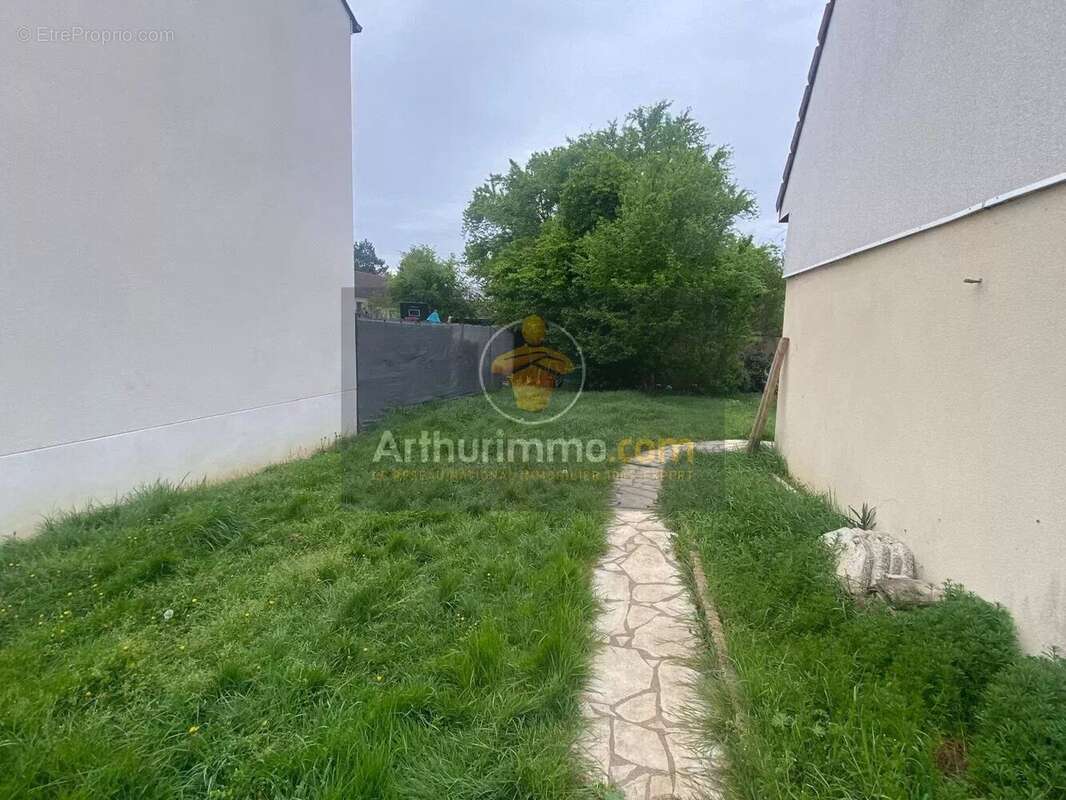 Maison à PRESLES-EN-BRIE