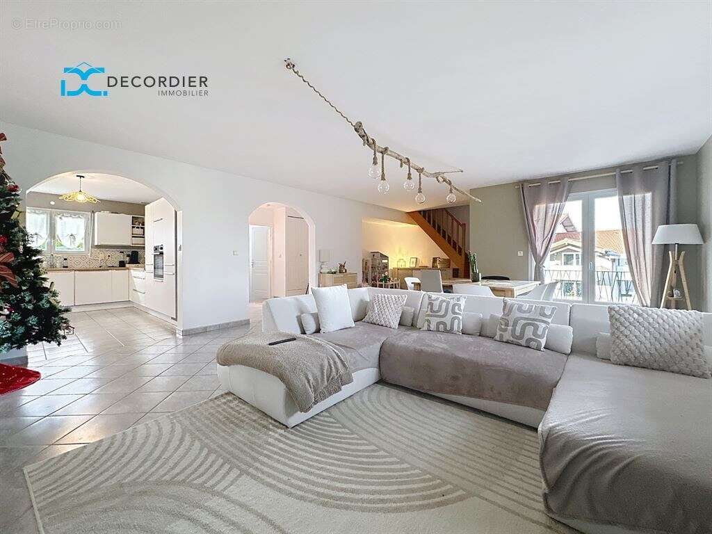 Maison neuvecelle centre - photo 5