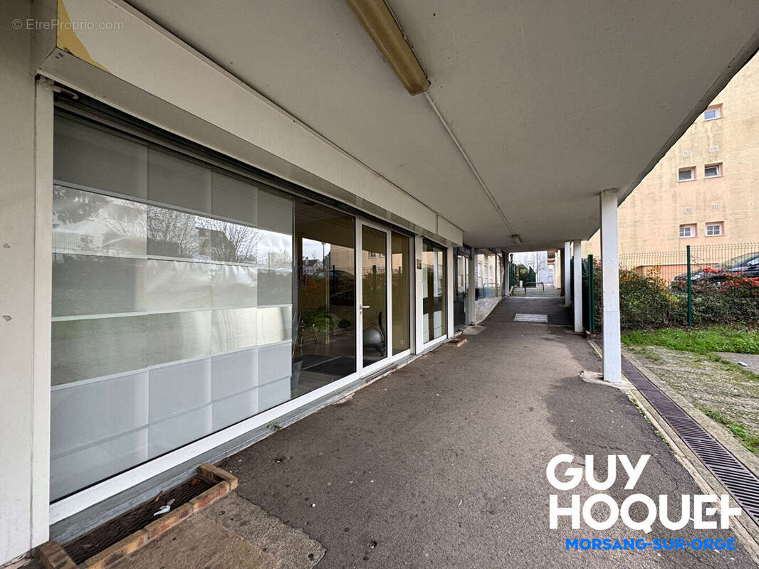 Commerce à EPINAY-SUR-ORGE