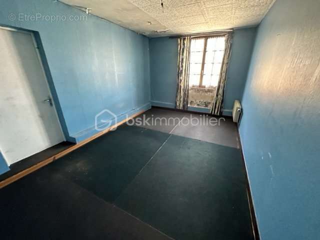 Appartement à ETEIGNIERES