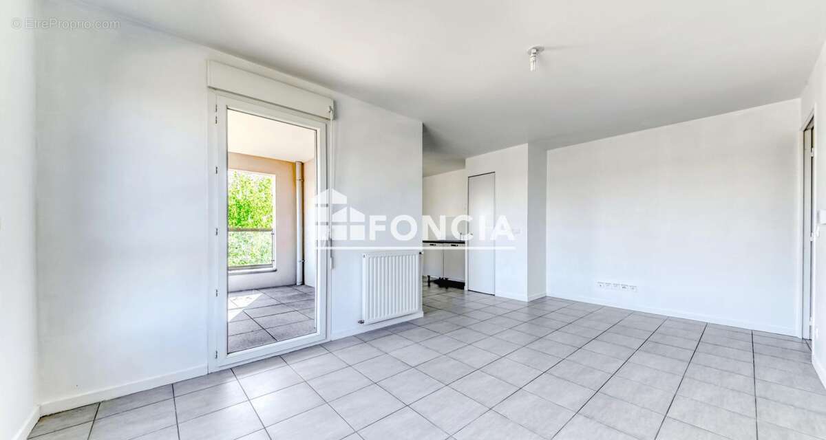 Appartement à VAULX-EN-VELIN