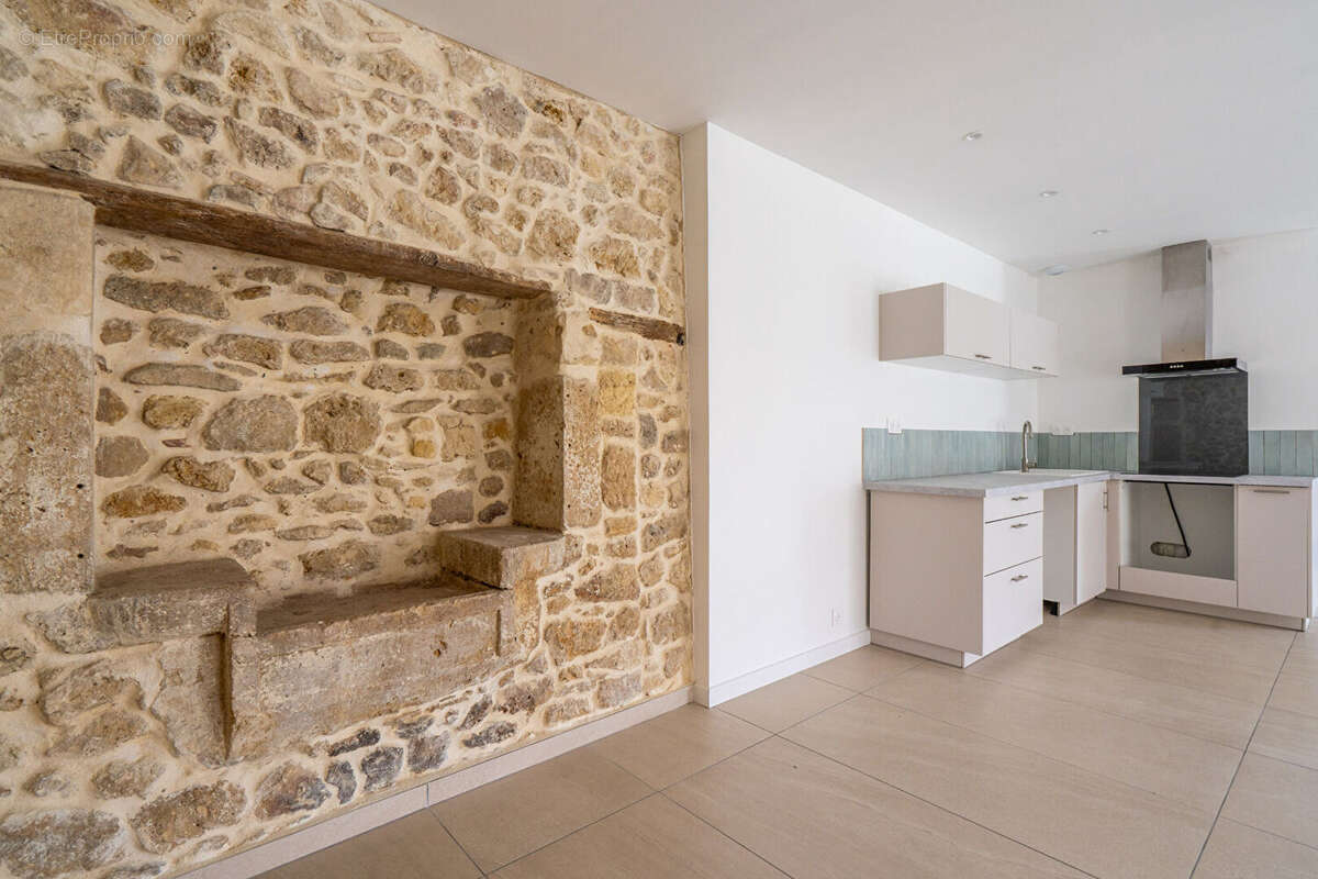 Maison à CADAUJAC