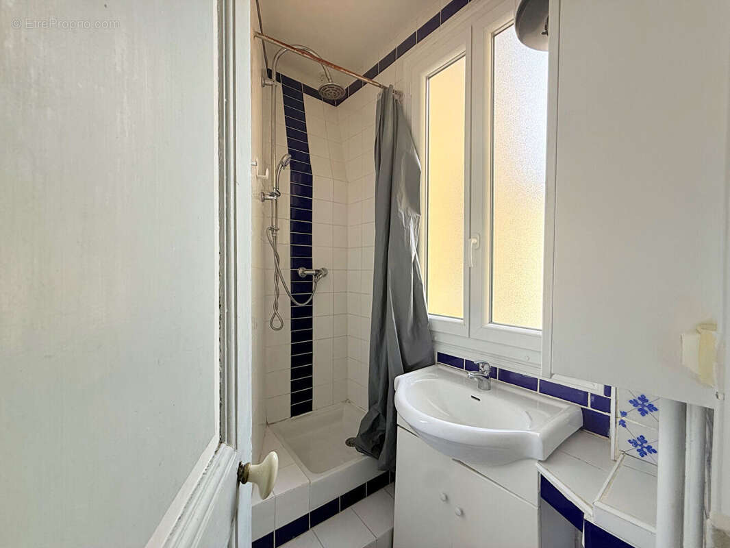 Appartement Paris 1 pièce(s) 23 m2 - photo 5