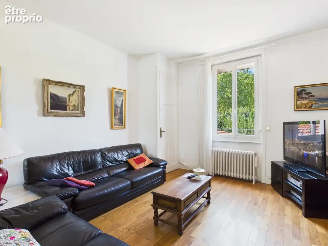 Bron   maison de caractère des années 20   secteur recherché - photo 9