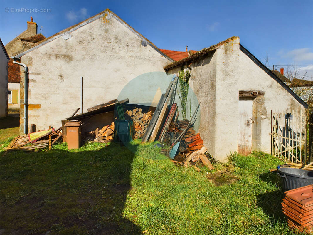 Maison à SAINT-REVERIEN