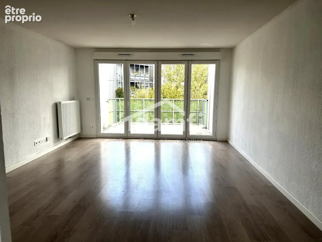 Appartement 68 m² à Begles  - photo 2
