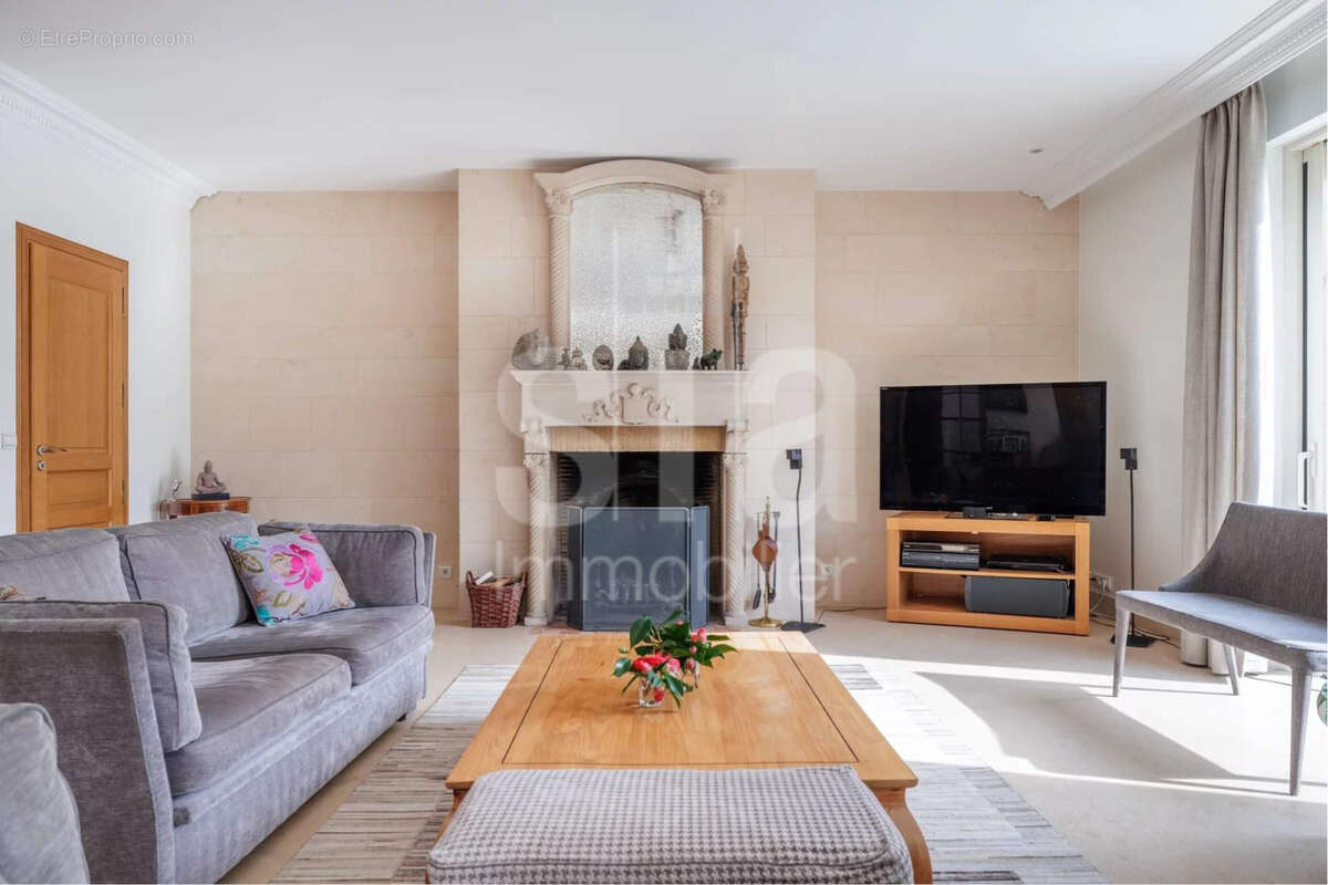 Maison à SAINT-MAUR-DES-FOSSES