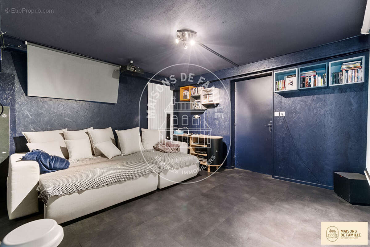 Maison à LA CELLE-SAINT-CLOUD