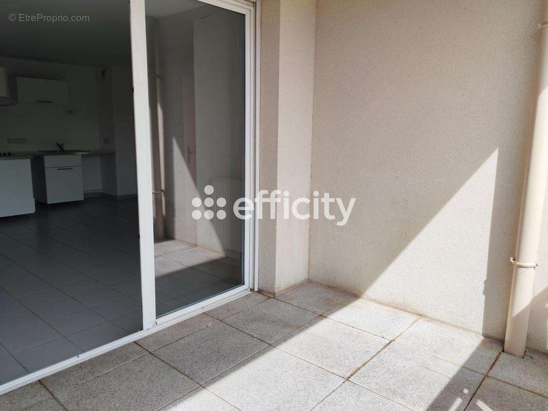Appartement à MARSEILLE-4E