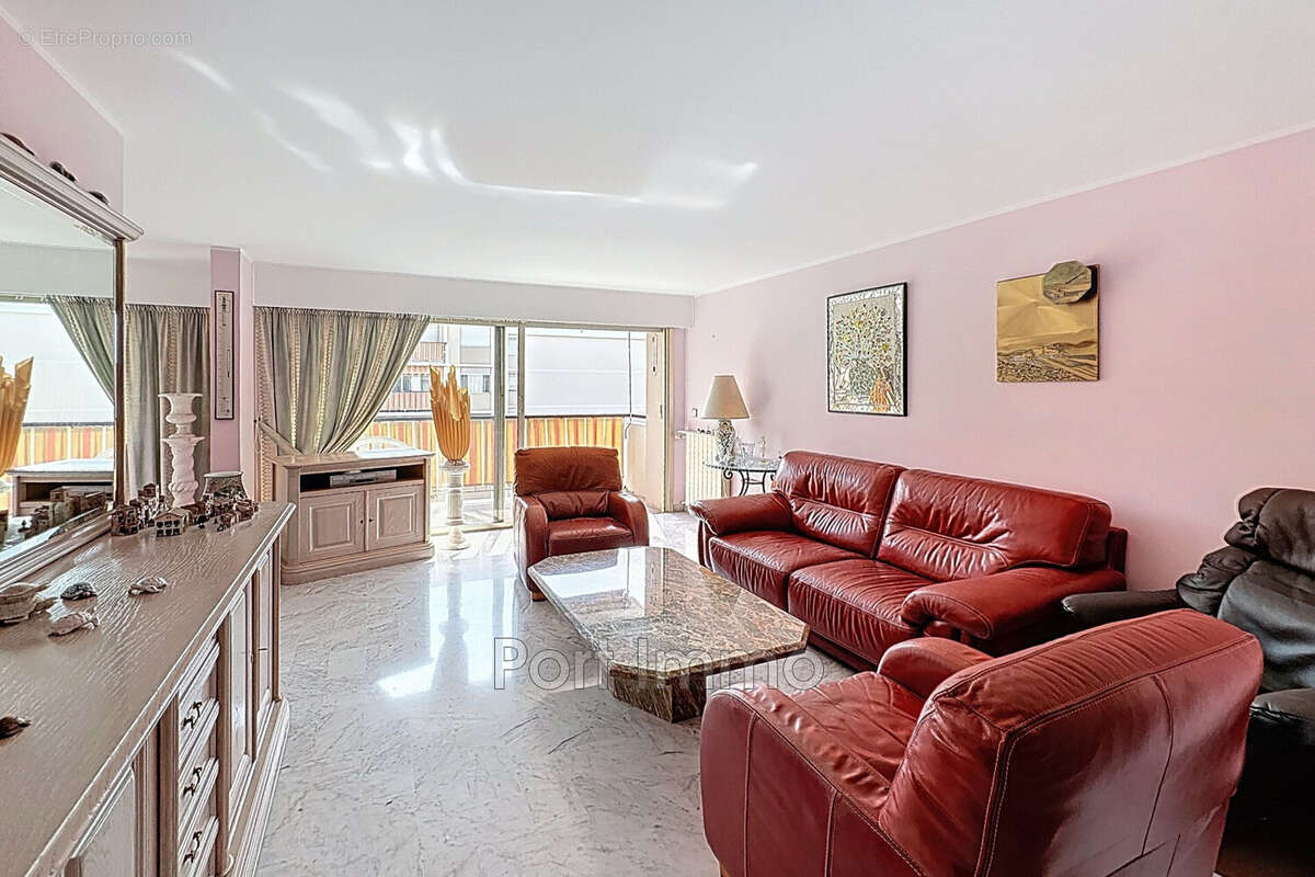 Appartement à CAGNES-SUR-MER