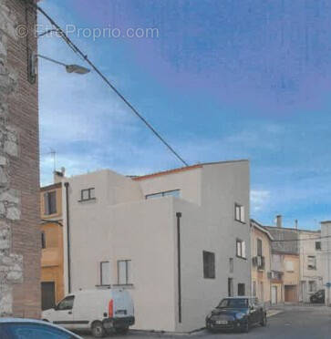 Maison à SAINT-LAURENT-DE-LA-SALANQUE